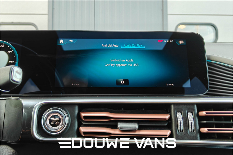 Mercedes-Benz EQC 400 4MATIC 360 Camera Burmester Trekhaak Pano BTW auto Dealer onderhouden.