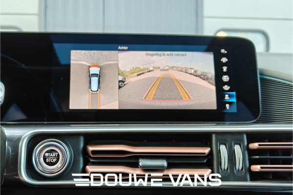 Mercedes-Benz EQC 400 4MATIC 360 Camera Burmester Trekhaak Pano BTW auto Dealer onderhouden.