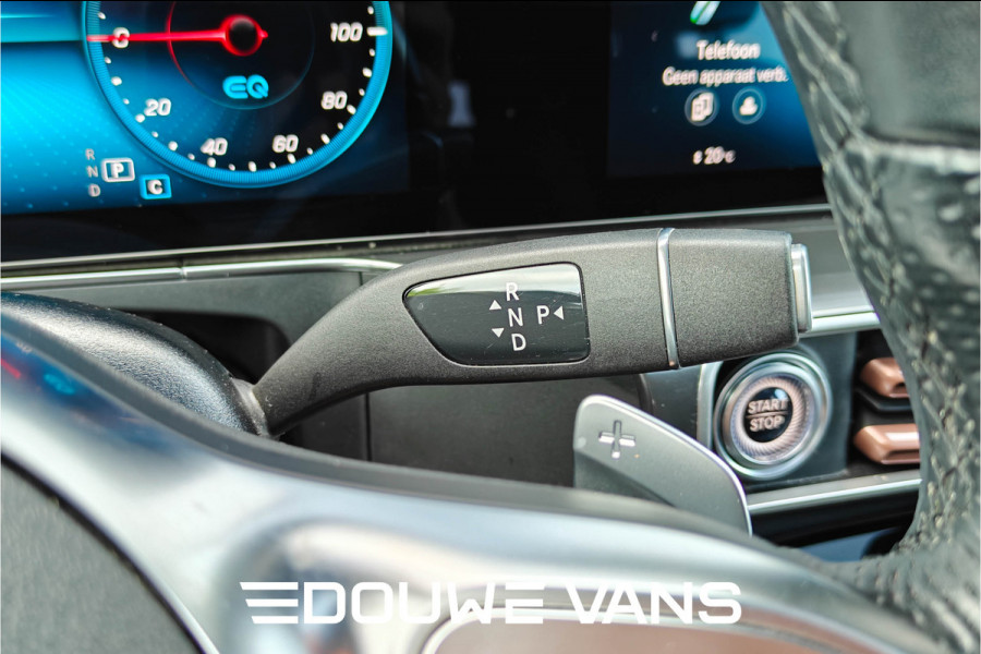 Mercedes-Benz EQC 400 4MATIC 360 Camera Burmester Trekhaak Pano BTW auto Dealer onderhouden.