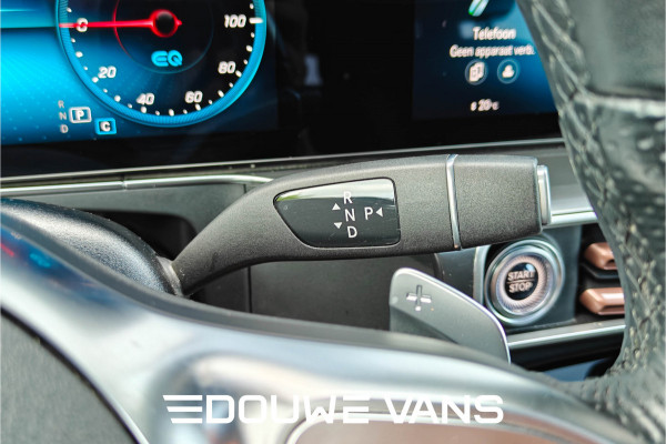 Mercedes-Benz EQC 400 4MATIC 360 Camera Burmester Trekhaak Pano BTW auto Dealer onderhouden.