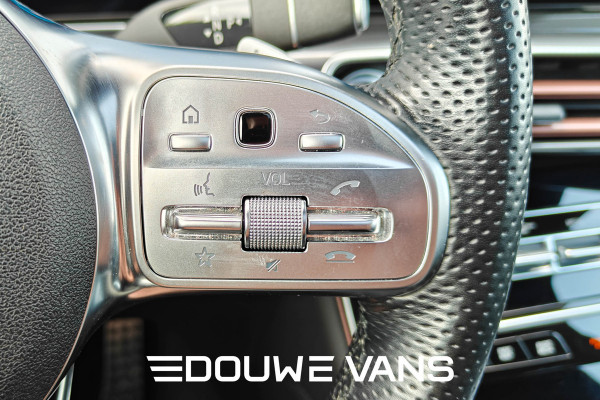 Mercedes-Benz EQC 400 4MATIC 360 Camera Burmester Trekhaak Pano BTW auto Dealer onderhouden.