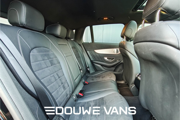 Mercedes-Benz EQC 400 4MATIC 360 Camera Burmester Trekhaak Pano BTW auto Dealer onderhouden.
