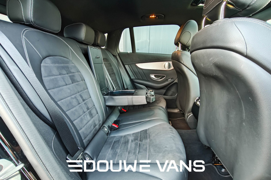 Mercedes-Benz EQC 400 4MATIC 360 Camera Burmester Trekhaak Pano BTW auto Dealer onderhouden.