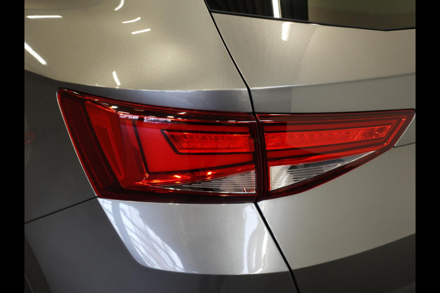 Seat Ateca 1.5 TSI Style Business Intense Airco Cruise Control Navi Virtual Cockpit Privacy Glass PDC VA Camera Seat Ateca 1.5 TSI Style Business Intense Airco Cruise Control Navi Virtual Cockpit Privacy Glass PDC VA Camera