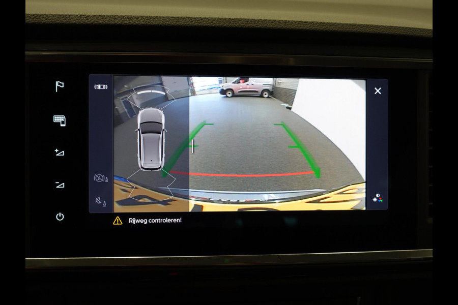 Seat Ateca 1.5 TSI Style Business Intense Airco Cruise Control Navi Virtual Cockpit Privacy Glass PDC VA Camera Seat Ateca 1.5 TSI Style Business Intense Airco Cruise Control Navi Virtual Cockpit Privacy Glass PDC VA Camera
