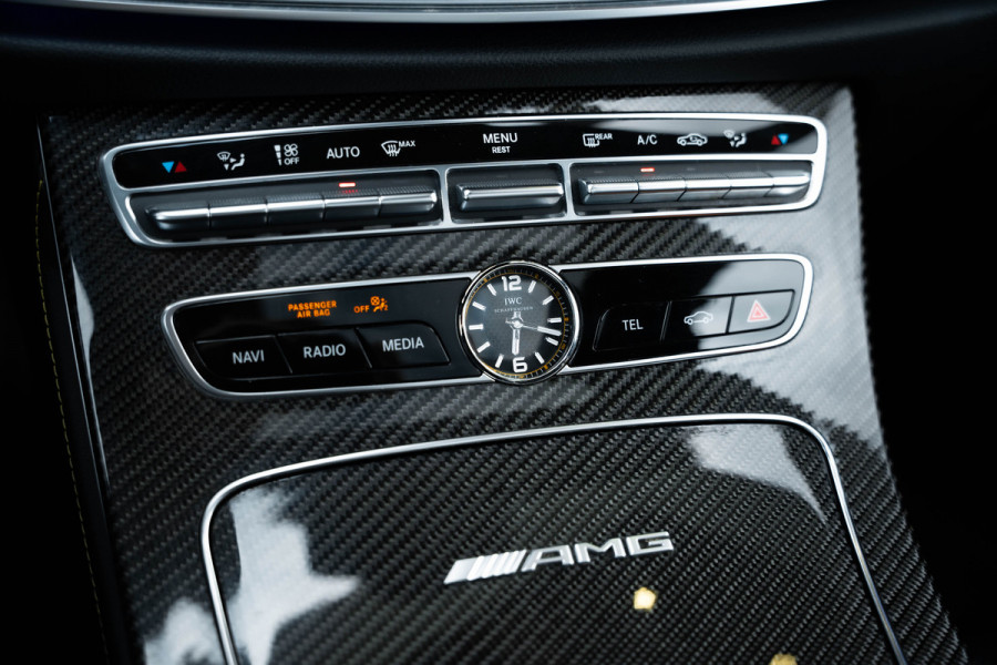 Mercedes-Benz E-Klasse AMG E63 S 4MATIC Premium Plus Edition 1 - Ceramic l Panorama l Luchtvering Mercedes-Benz E-Klasse AMG E63 S 4MATIC Premium Plus Edition 1 - Ceramic l Panorama l Luchtvering