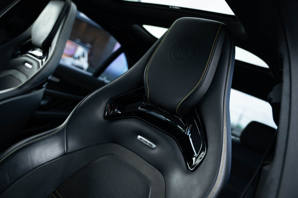 Mercedes-Benz E-Klasse AMG E63 S 4MATIC Premium Plus Edition 1 - Ceramic l Panorama l Luchtvering Mercedes-Benz E-Klasse AMG E63 S 4MATIC Premium Plus Edition 1 - Ceramic l Panorama l Luchtvering