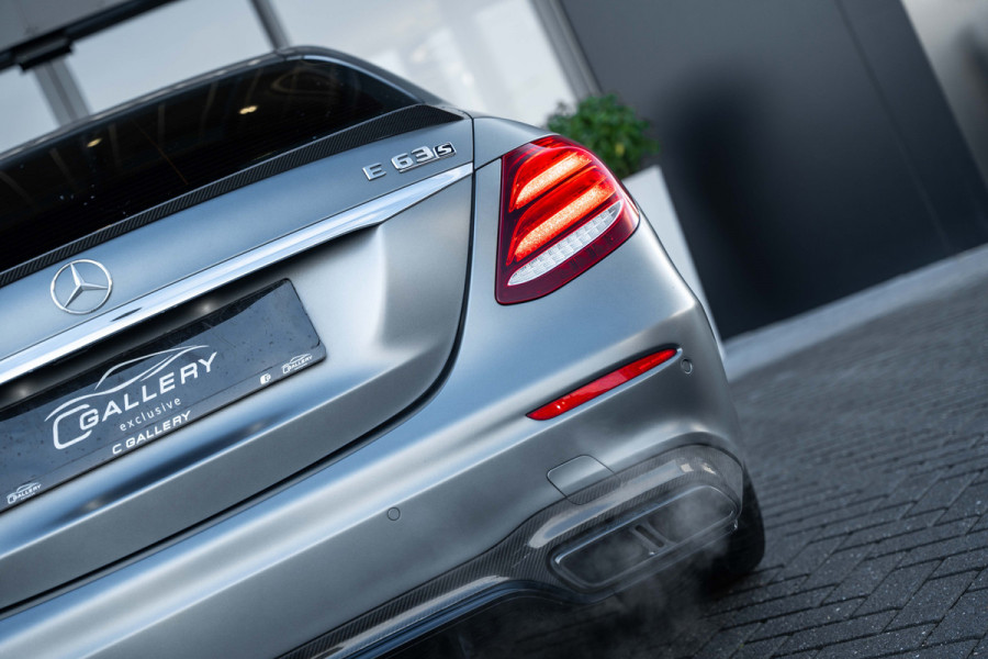 Mercedes-Benz E-Klasse AMG E63 S 4MATIC Premium Plus Edition 1 - Ceramic l Panorama l Luchtvering Mercedes-Benz E-Klasse AMG E63 S 4MATIC Premium Plus Edition 1 - Ceramic l Panorama l Luchtvering
