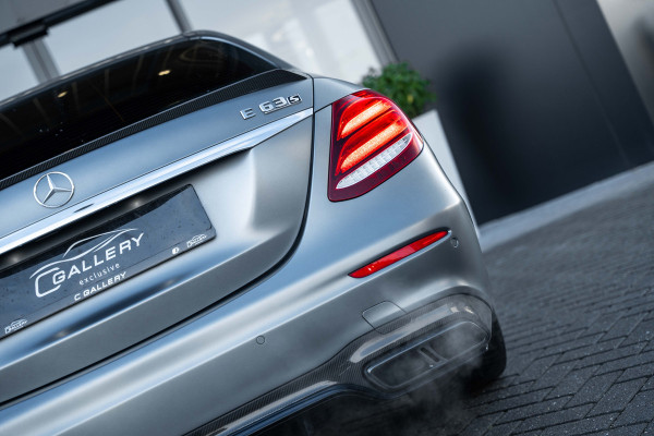 Mercedes-Benz E-Klasse AMG E63 S 4MATIC Premium Plus Edition 1 - Ceramic l Panorama l Luchtvering Mercedes-Benz E-Klasse AMG E63 S 4MATIC Premium Plus Edition 1 - Ceramic l Panorama l Luchtvering
