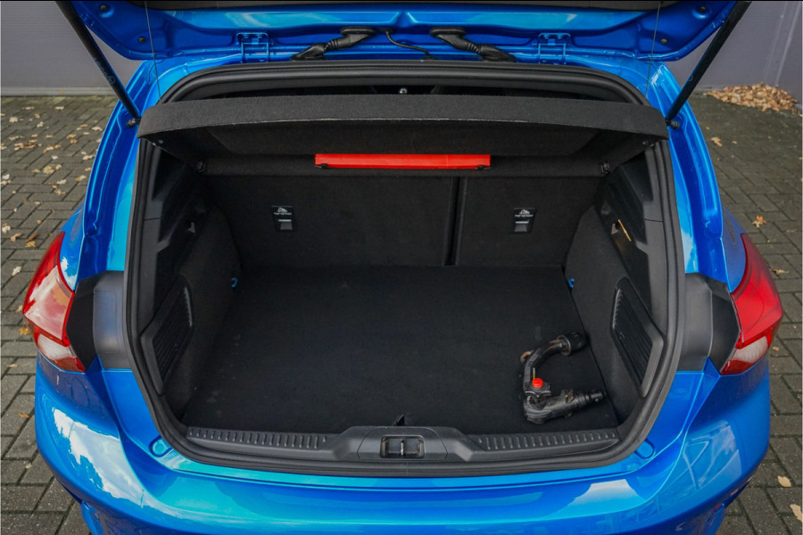 Ford Focus 1.5 EcoBoost ST Line Business B&O Camera Trekhaak Stuurwielverw Ford Focus 1.5 EcoBoost ST Line Business B&O Camera Trekhaak Stuurwielverw