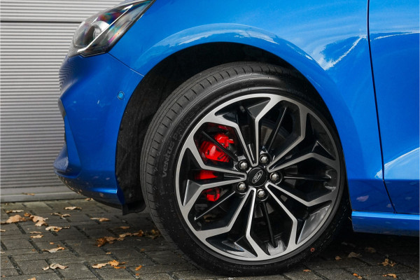Ford Focus 1.5 EcoBoost ST Line Business B&O Camera Trekhaak Stuurwielverw Ford Focus 1.5 EcoBoost ST Line Business B&O Camera Trekhaak Stuurwielverw