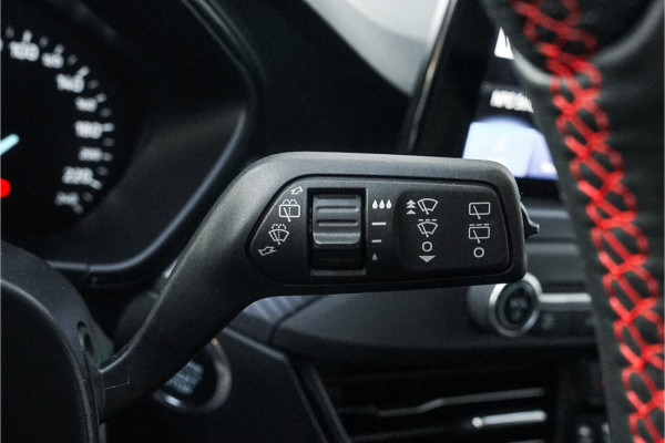 Ford Focus 1.5 EcoBoost ST Line Business B&O Camera Trekhaak Stuurwielverw Ford Focus 1.5 EcoBoost ST Line Business B&O Camera Trekhaak Stuurwielverw