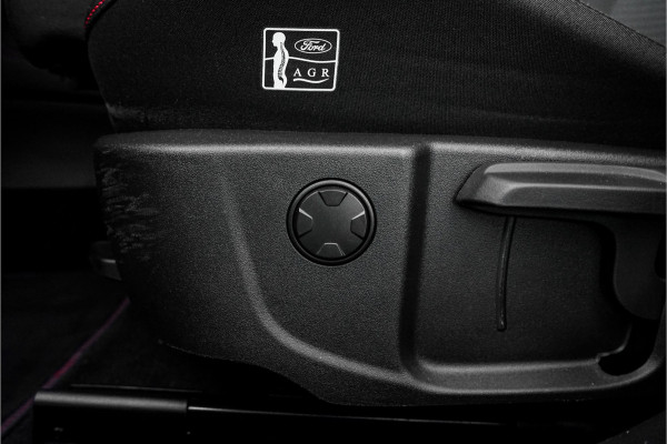 Ford Focus 1.5 EcoBoost ST Line Business B&O Camera Trekhaak Stuurwielverw Ford Focus 1.5 EcoBoost ST Line Business B&O Camera Trekhaak Stuurwielverw
