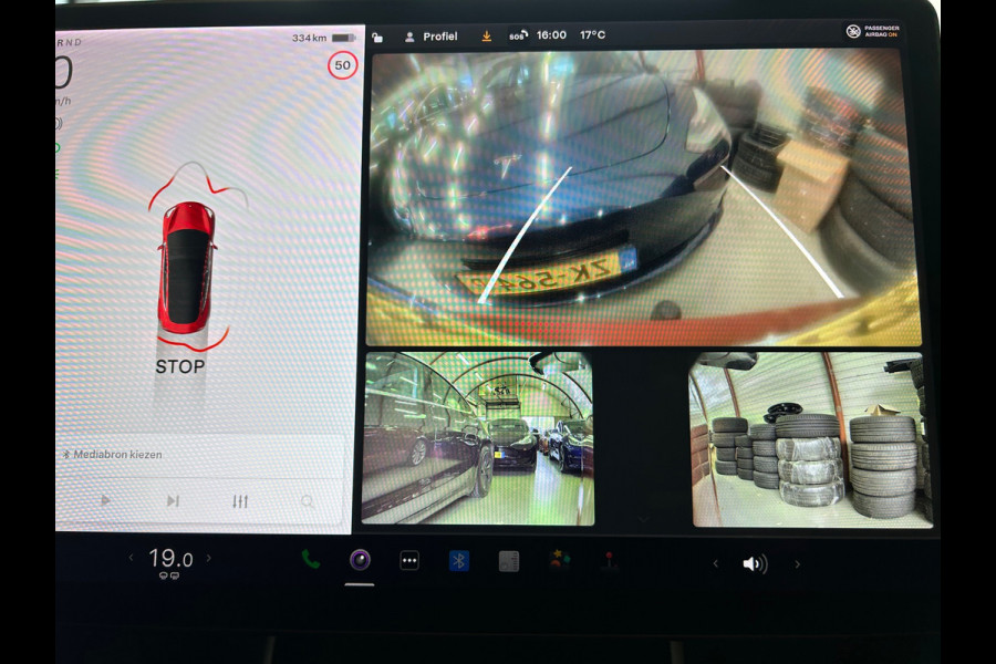 Tesla Model 3 Long Range AWD 75 kWh 87% SOH Trekhaak (1.000kg) Rijklaarprijs! Tesla Model 3 Long Range AWD 75 kWh 87% SOH Trekhaak (1.000kg) Rijklaarprijs!
