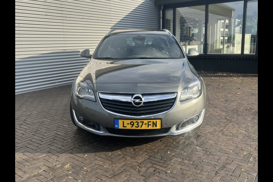 Opel Insignia Sports Tourer 1.6 CDTI EF Cosmo Opel Insignia Sports Tourer 1.6 CDTI EF Cosmo