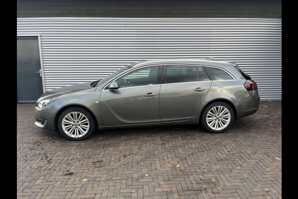 Opel Insignia Sports Tourer 1.6 CDTI EF Cosmo Opel Insignia Sports Tourer 1.6 CDTI EF Cosmo