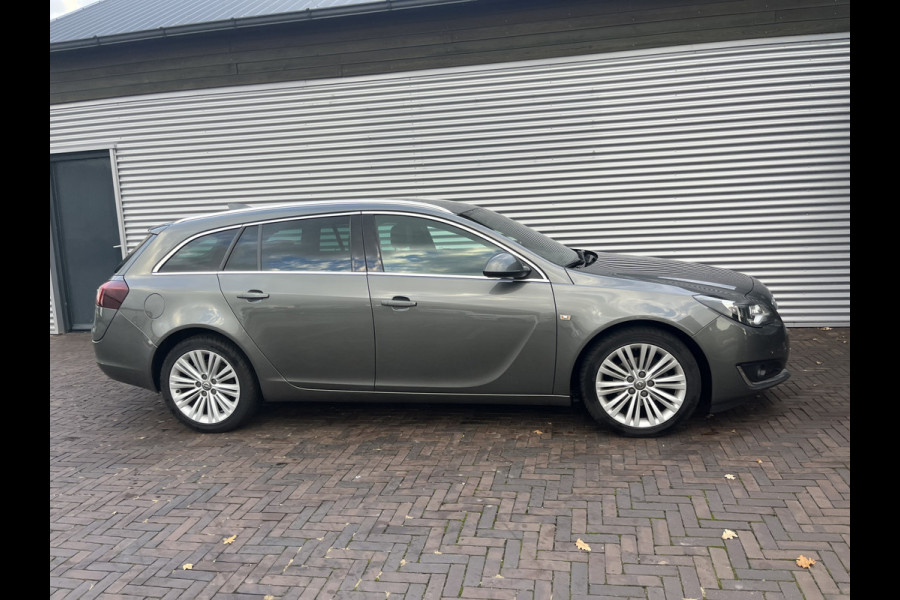 Opel Insignia Sports Tourer 1.6 CDTI EF Cosmo Opel Insignia Sports Tourer 1.6 CDTI EF Cosmo