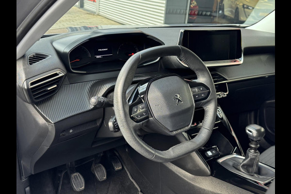 Peugeot 2008 1.2 PureTech Allure 131PK - Navigatie I LED/PDC I Achteruitrij camera I Airco I Sport velgen I Dealer onderhouden