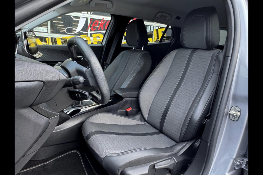 Peugeot 2008 1.2 PureTech Allure 131PK - Navigatie I LED/PDC I Achteruitrij camera I Airco I Sport velgen I Dealer onderhouden