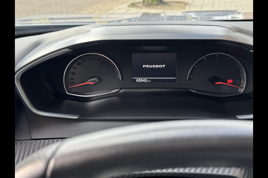 Peugeot 2008 1.2 PureTech Allure 131PK - Navigatie I LED/PDC I Achteruitrij camera I Airco I Sport velgen I Dealer onderhouden