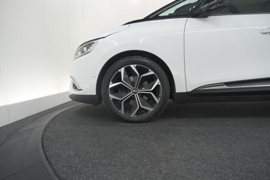 Renault Grand Scénic TCe 140 EDC Intens | 7 Zitplaatsen | Trekhaak | Camera | Dodehoekdetectie Renault Grand Scénic TCe 140 EDC Intens | 7 Zitplaatsen | Trekhaak | Camera | Dodehoekdetectie