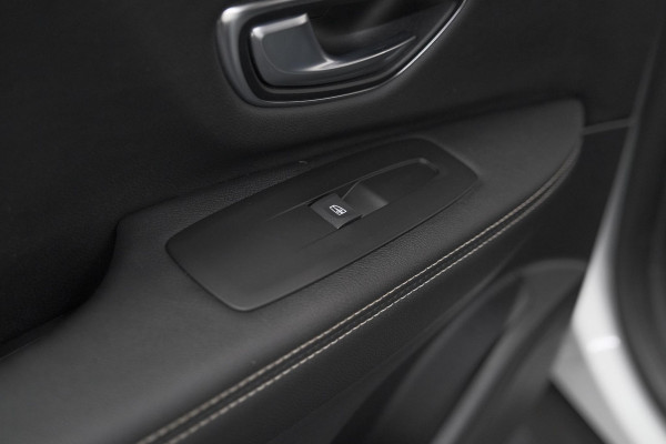 Renault Grand Scénic TCe 140 EDC Intens | 7 Zitplaatsen | Trekhaak | Camera | Dodehoekdetectie Renault Grand Scénic TCe 140 EDC Intens | 7 Zitplaatsen | Trekhaak | Camera | Dodehoekdetectie