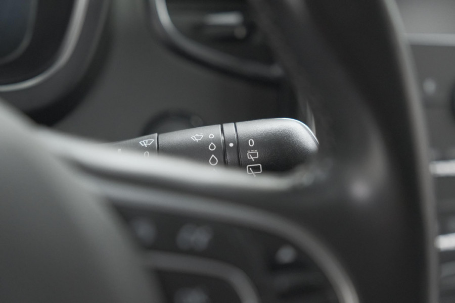 Renault Grand Scénic TCe 140 EDC Intens | 7 Zitplaatsen | Trekhaak | Camera | Dodehoekdetectie Renault Grand Scénic TCe 140 EDC Intens | 7 Zitplaatsen | Trekhaak | Camera | Dodehoekdetectie