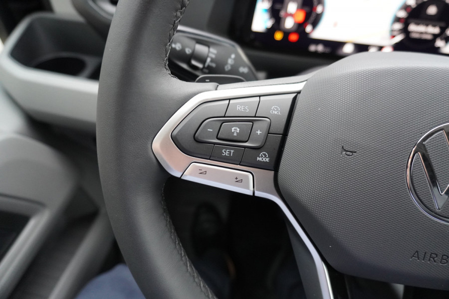 Volkswagen Crafter 30 2.0 TDI 141PK L3H3 Exclusive Automaat nr. V165 | Climate | Adap.Cruise | Navi | Camera