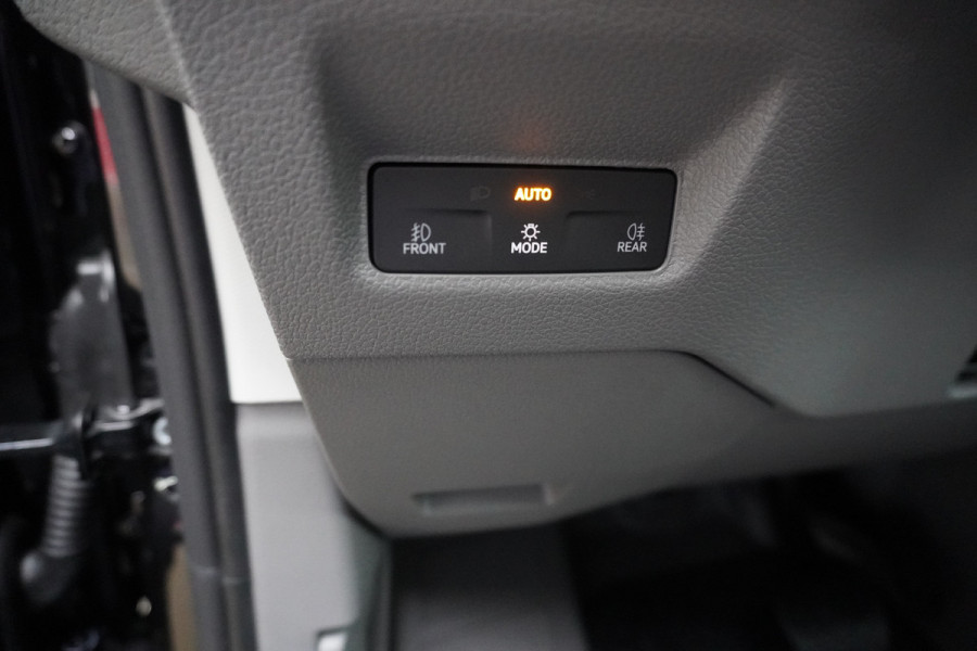 Volkswagen Crafter 30 2.0 TDI 141PK L3H3 Exclusive Automaat nr. V165 | Climate | Adap.Cruise | Navi | Camera