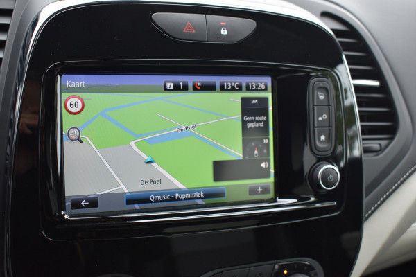 Renault Captur 1.2 TCe Initiale Paris Automaat leer Navi 13000 km Hoge instap Renault Captur 1.2 TCe Initiale Paris Automaat leer Navi 13000 km Hoge instap