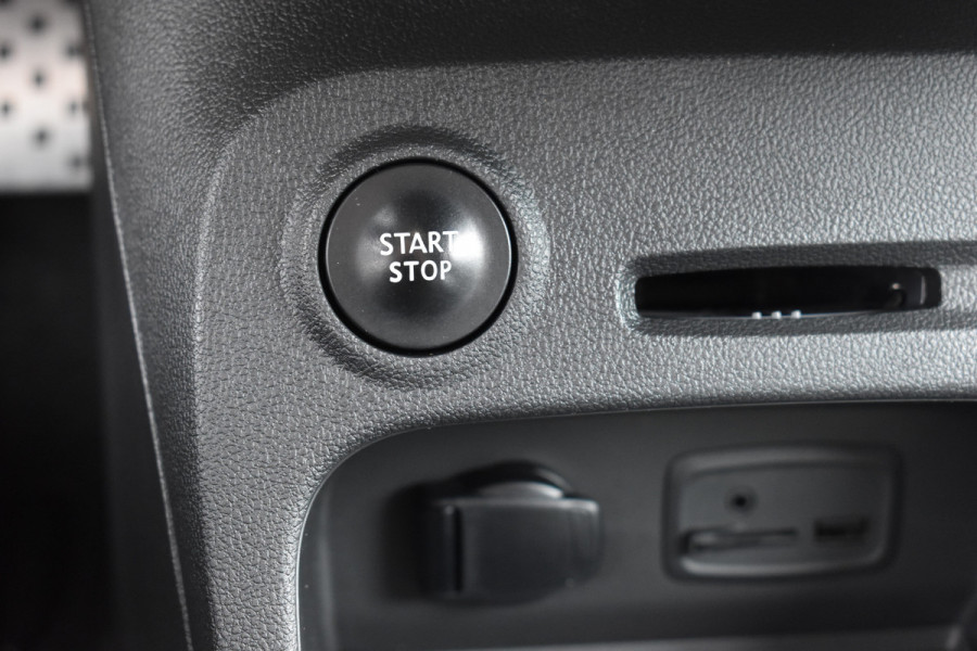 Renault Captur 1.2 TCe Initiale Paris Automaat leer Navi 13000 km Hoge instap Renault Captur 1.2 TCe Initiale Paris Automaat leer Navi 13000 km Hoge instap