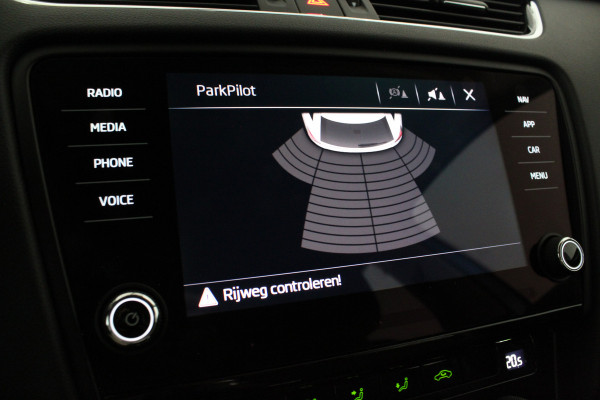 Škoda Octavia Combi 1.0 TSI Greentech Ambition > Automaat/trekhaak/cruise control... Škoda Octavia Combi 1.0 TSI Greentech Ambition > Automaat/trekhaak/cruise control...