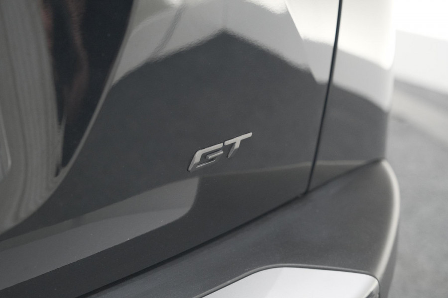 Peugeot 2008 PureTech 130 EAT8 GT | Camera | Apple Carplay | Parkeersensoren | 3D Display | Draadloos Telefoon Oplader