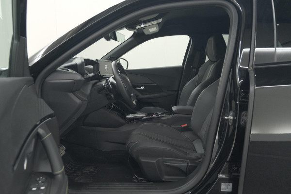 Peugeot 2008 PureTech 130 EAT8 GT | Camera | Apple Carplay | Parkeersensoren | 3D Display | Draadloos Telefoon Oplader