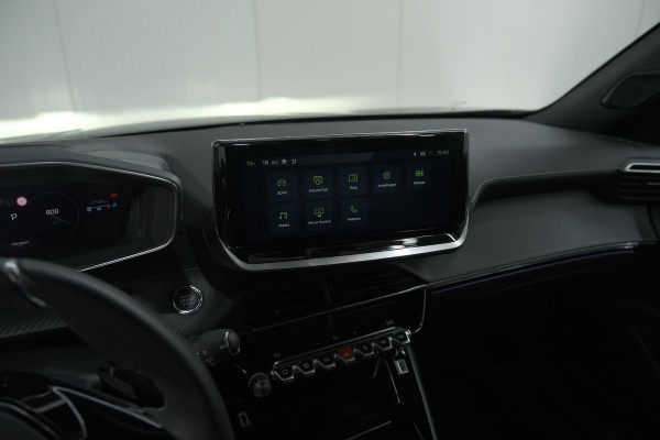 Peugeot 2008 PureTech 130 EAT8 GT | Camera | Apple Carplay | Parkeersensoren | 3D Display | Draadloos Telefoon Oplader