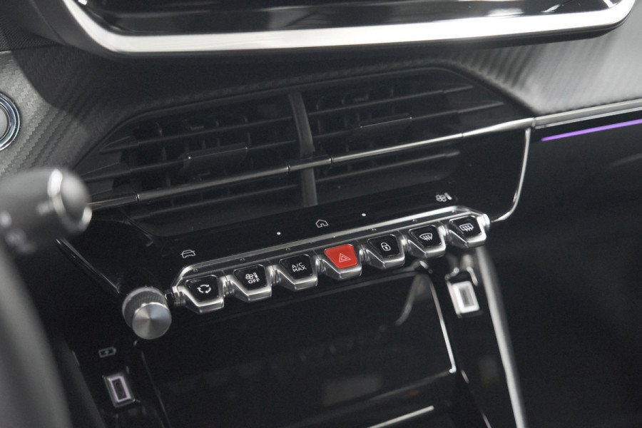 Peugeot 2008 PureTech 130 EAT8 GT | Camera | Apple Carplay | Parkeersensoren | 3D Display | Draadloos Telefoon Oplader