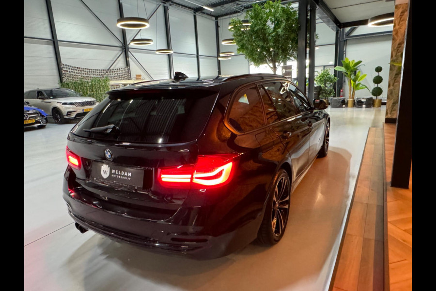 BMW 3 Serie Touring 320i xDrive Edition Sport Line Shadow Executive Garantie Head-Up Pano Camera Elek Achterklep Cruise Rijklaar