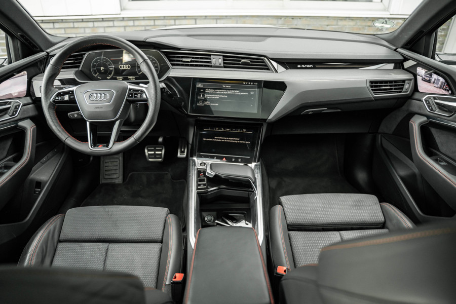 Audi Q8 Sportback e-tron 55 quattro S Edition 115 kWh Audi Q8 Sportback e-tron 55 quattro S Edition 115 kWh