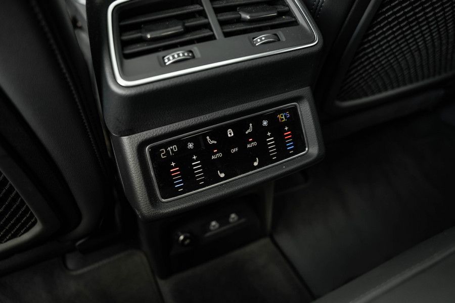 Audi Q8 Sportback e-tron 55 quattro S Edition 115 kWh Audi Q8 Sportback e-tron 55 quattro S Edition 115 kWh