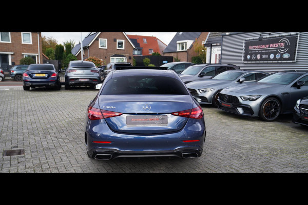 Mercedes-Benz C-Klasse 300 e star Edition AMG Line Plus | Panorama | Carbon | Camera | LED koplampen | Memory | sfeerverlichting