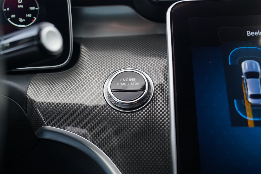 Mercedes-Benz C-Klasse 300 e star Edition AMG Line Plus | Panorama | Carbon | Camera | LED koplampen | Memory | sfeerverlichting