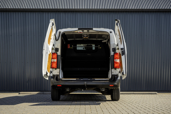 Peugeot Expert **2.0 BlueHDI | L2H1 | Euro 6 | 123 PK | Cruise | Airco | Trekhaak** Peugeot Expert **2.0 BlueHDI | L2H1 | Euro 6 | 123 PK | Cruise | Airco | Trekhaak**