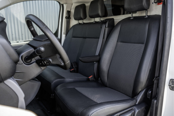 Peugeot Expert **2.0 BlueHDI | L2H1 | Euro 6 | 123 PK | Cruise | Airco | Trekhaak** Peugeot Expert **2.0 BlueHDI | L2H1 | Euro 6 | 123 PK | Cruise | Airco | Trekhaak**