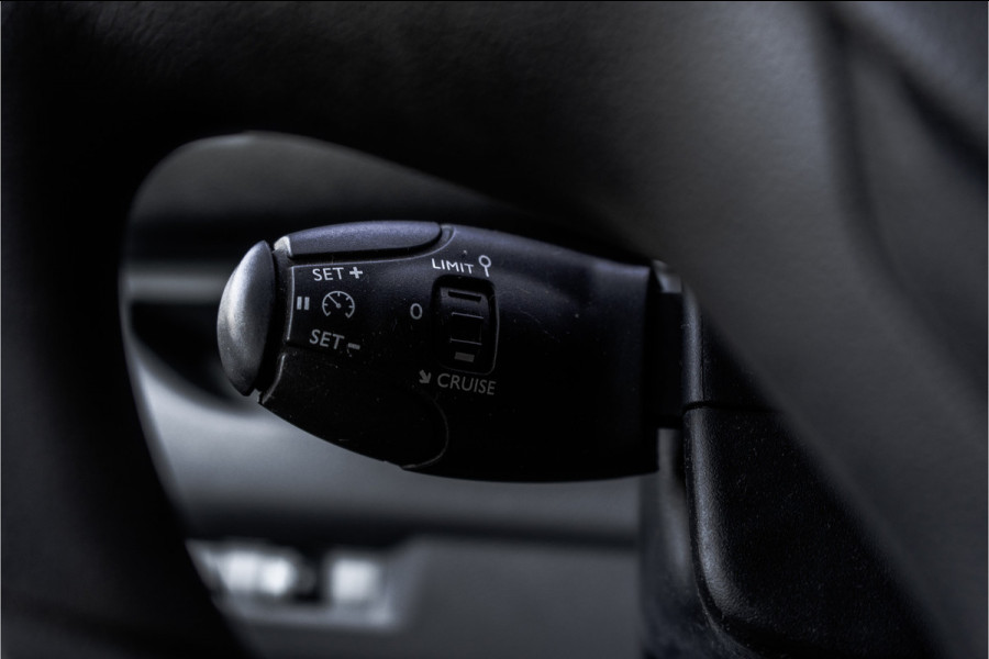 Peugeot Expert **2.0 BlueHDI | L2H1 | Euro 6 | 123 PK | Cruise | Airco | Trekhaak** Peugeot Expert **2.0 BlueHDI | L2H1 | Euro 6 | 123 PK | Cruise | Airco | Trekhaak**