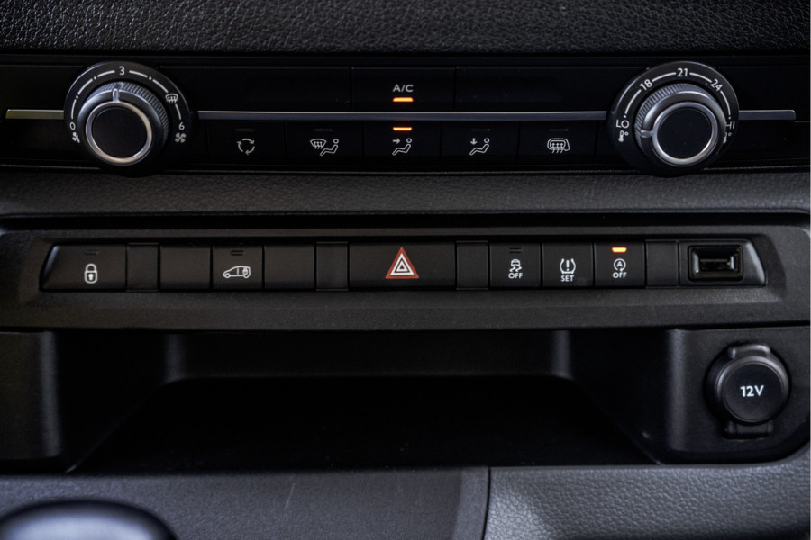 Peugeot Expert **2.0 BlueHDI | L2H1 | Euro 6 | 123 PK | Cruise | Airco | Trekhaak** Peugeot Expert **2.0 BlueHDI | L2H1 | Euro 6 | 123 PK | Cruise | Airco | Trekhaak**