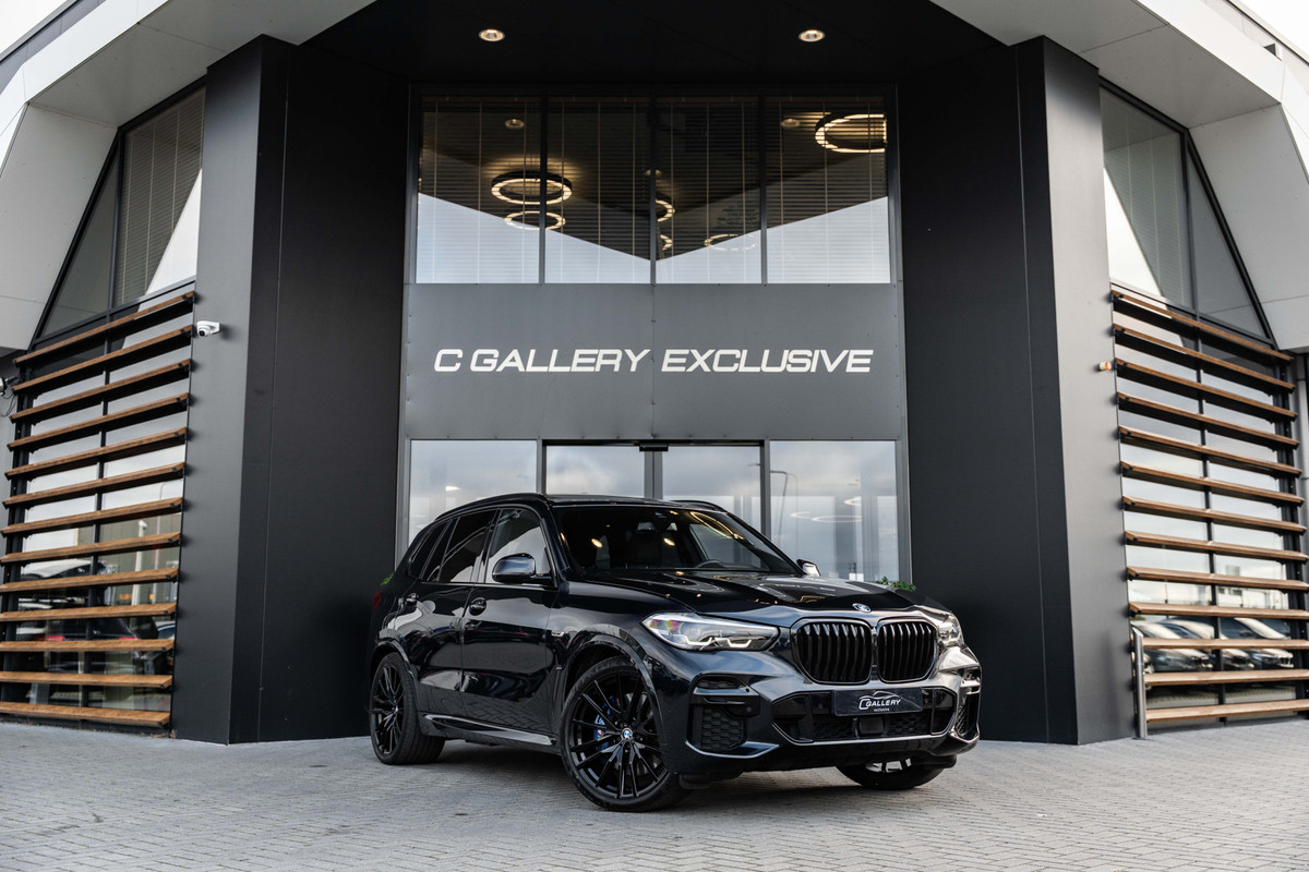 BMW X5 xDrive45e High Executive - M-Sport | Panorama | Elek. trekhaak | Luchtvering BMW X5 xDrive45e High Executive - M-Sport | Panorama | Elek. trekhaak | Luchtvering