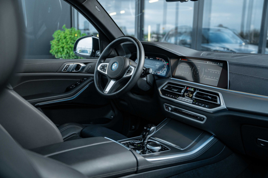 BMW X5 xDrive45e High Executive - M-Sport | Panorama | Elek. trekhaak | Luchtvering BMW X5 xDrive45e High Executive - M-Sport | Panorama | Elek. trekhaak | Luchtvering
