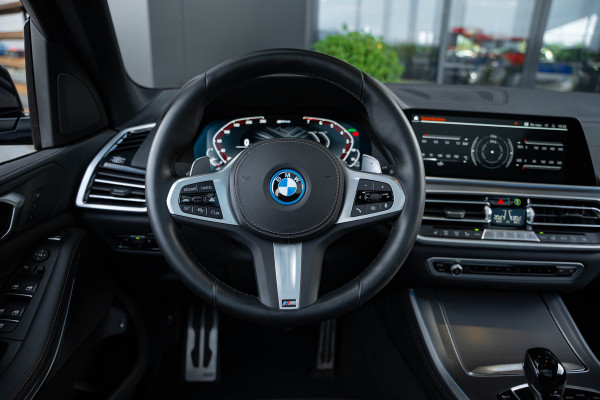 BMW X5 xDrive45e High Executive - M-Sport | Panorama | Elek. trekhaak | Luchtvering BMW X5 xDrive45e High Executive - M-Sport | Panorama | Elek. trekhaak | Luchtvering