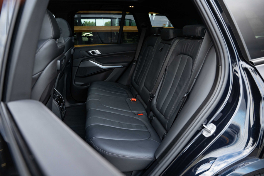 BMW X5 xDrive45e High Executive - M-Sport | Panorama | Elek. trekhaak | Luchtvering BMW X5 xDrive45e High Executive - M-Sport | Panorama | Elek. trekhaak | Luchtvering