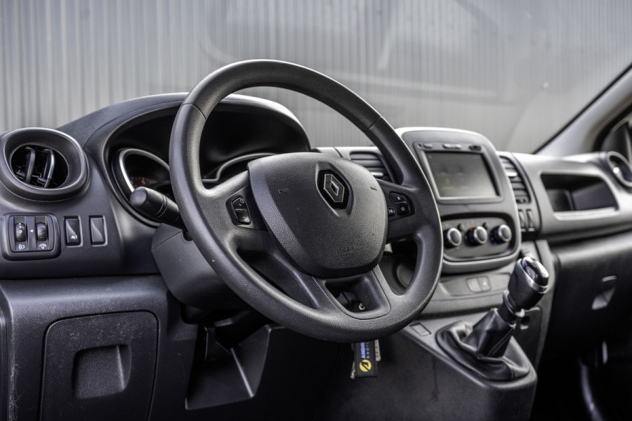 Renault Trafic **2.0 dCi L2H1 | 120 PK | Euro 6 | 5-Persoons | Cruise | Airco | DC** Renault Trafic **2.0 dCi L2H1 | 120 PK | Euro 6 | 5-Persoons | Cruise | Airco | DC**